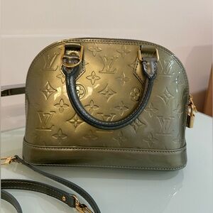 Louis Vuitton Vernis BB Alma